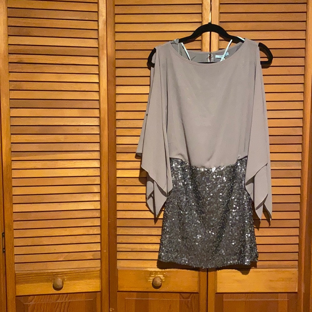 LAST CHANCE! NWT open back / cold shoulder sequin dress
